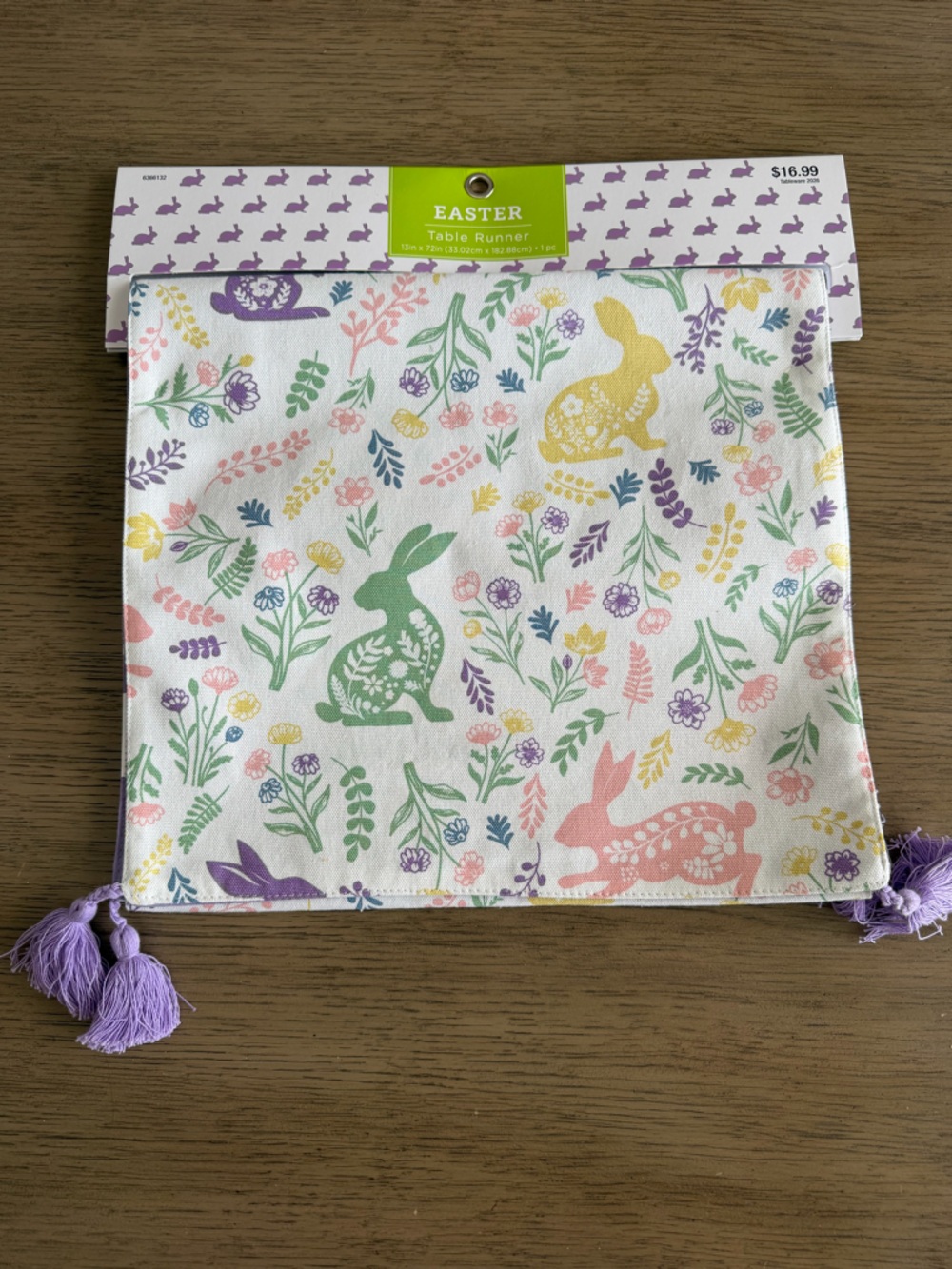 Nine piece Easter bundle runner, placemats decor, snack cups carrots, eggs - Picture 3 of 6